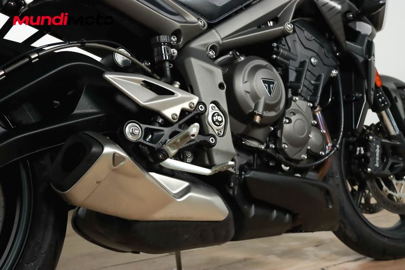 Motorbike image 3