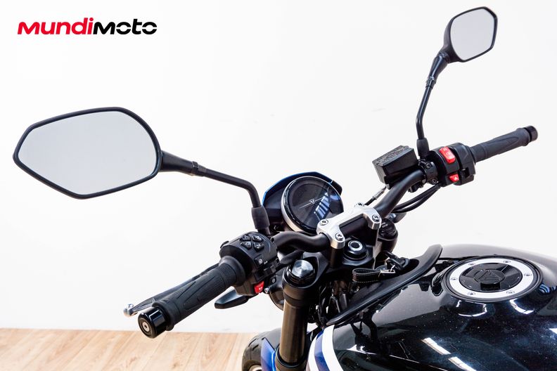 Motorbike image 10