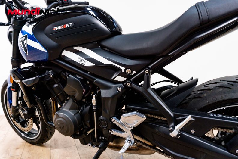 Motorbike image 8