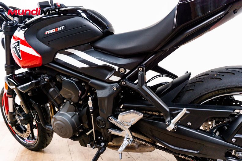 Motorbike image 8