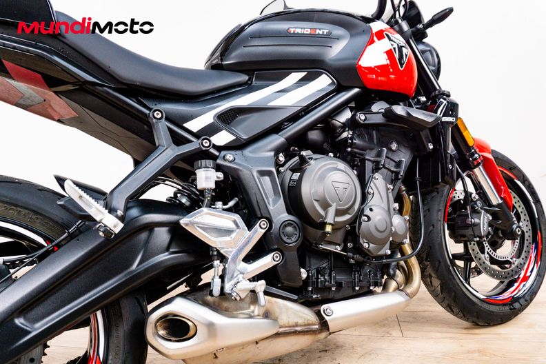 Motorbike image 3