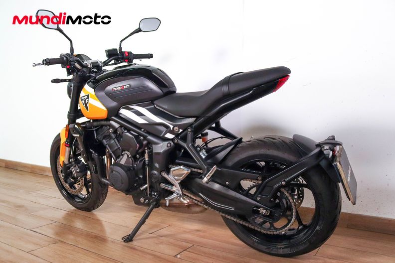 Motorbike image 6