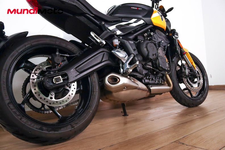 Motorbike image 3