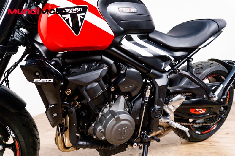 Motorbike image 9