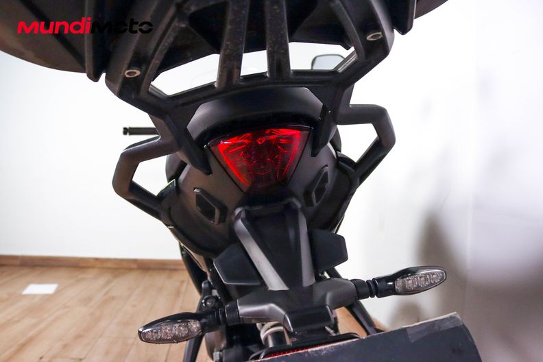 Motorbike image 9