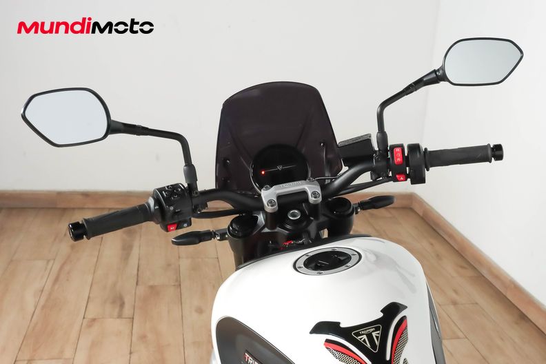 Motorbike image 10