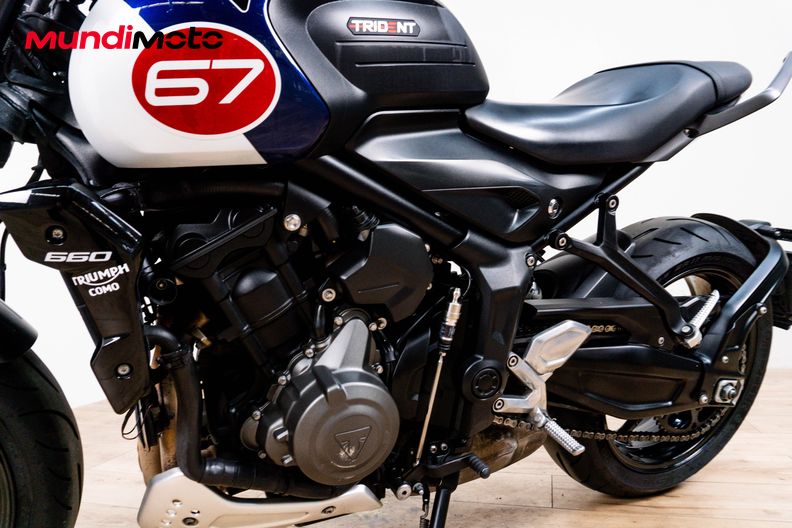 Motorbike image 9