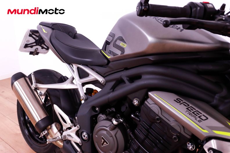 Motorbike image 13