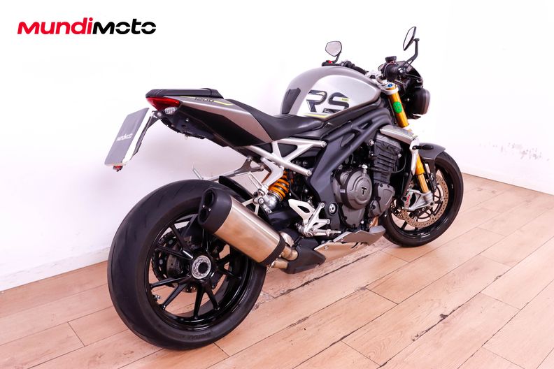 Motorbike image 2