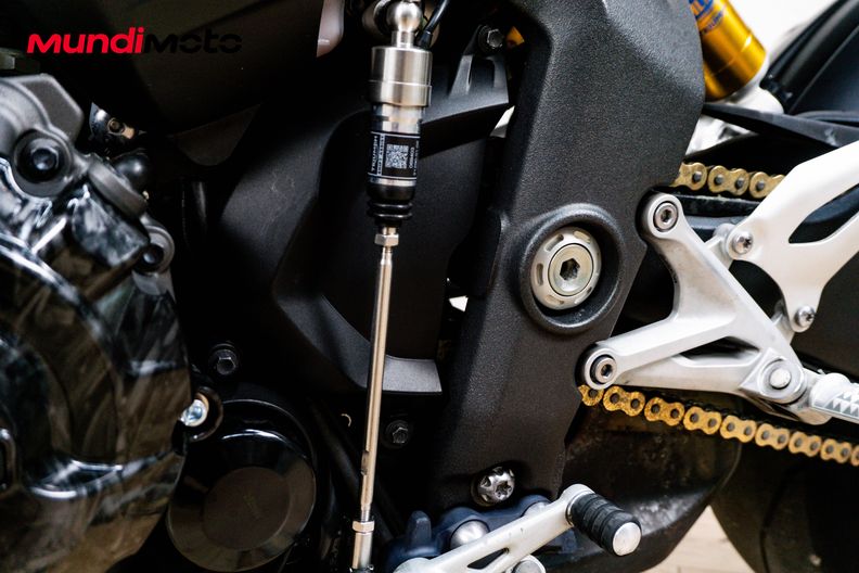 Motorbike image 17