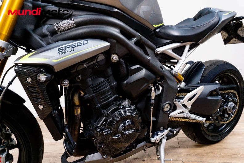 Motorbike image 9