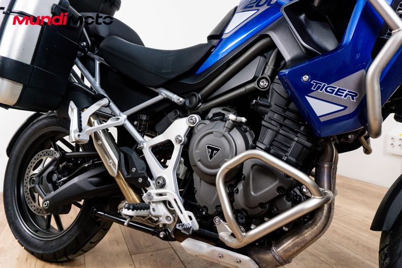 Motorbike image 4