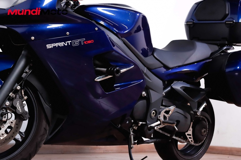 Motorbike image 8