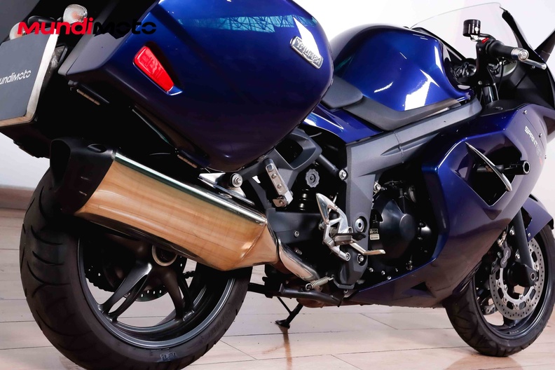Motorbike image 3