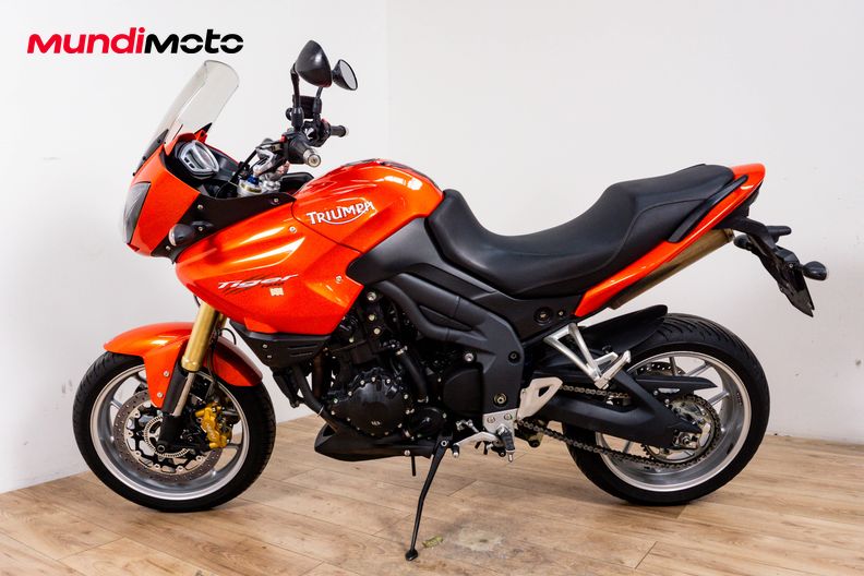 Motorbike image 5