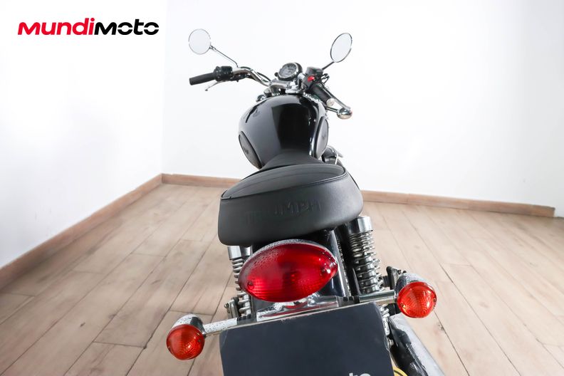 Motorbike image 3