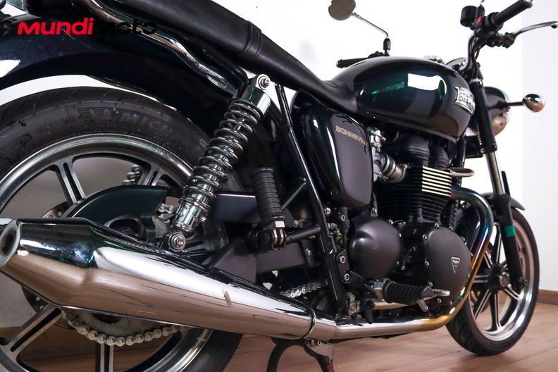 Motorbike image 3