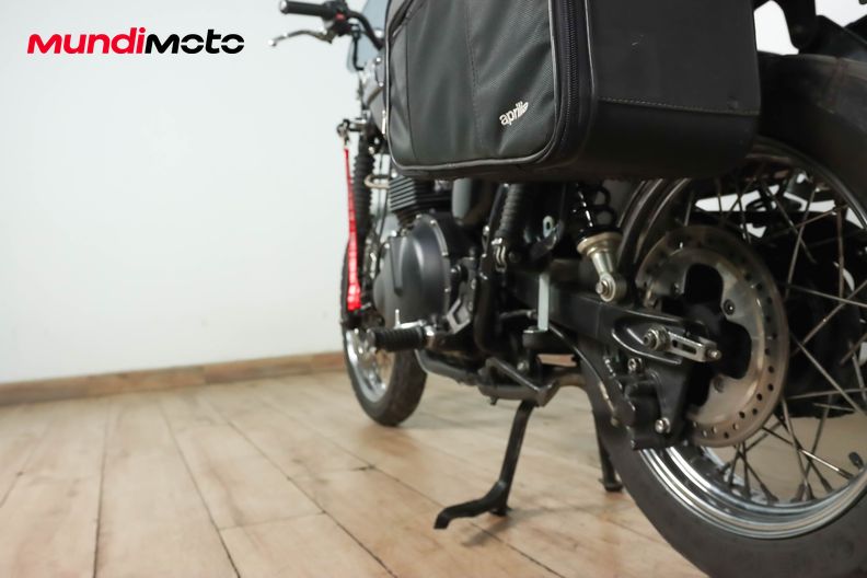 Motorbike image 9