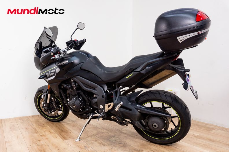 Motorbike image 7