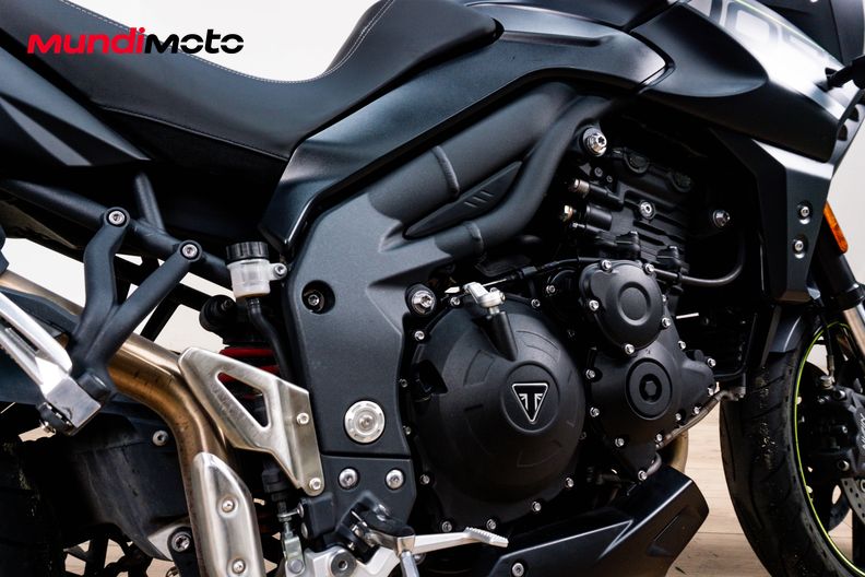 Motorbike image 3