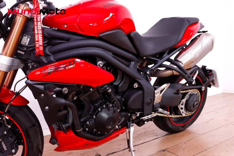 Motorbike image 8