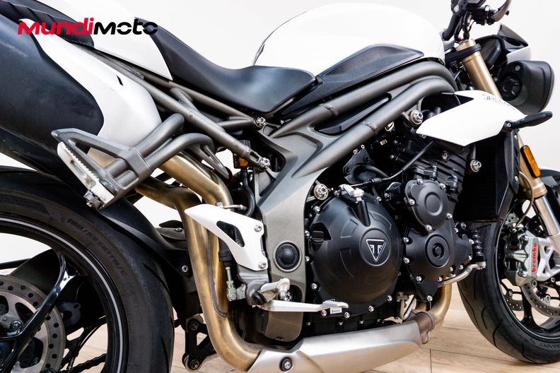 Motorbike image 3