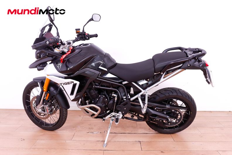 Motorbike image 5