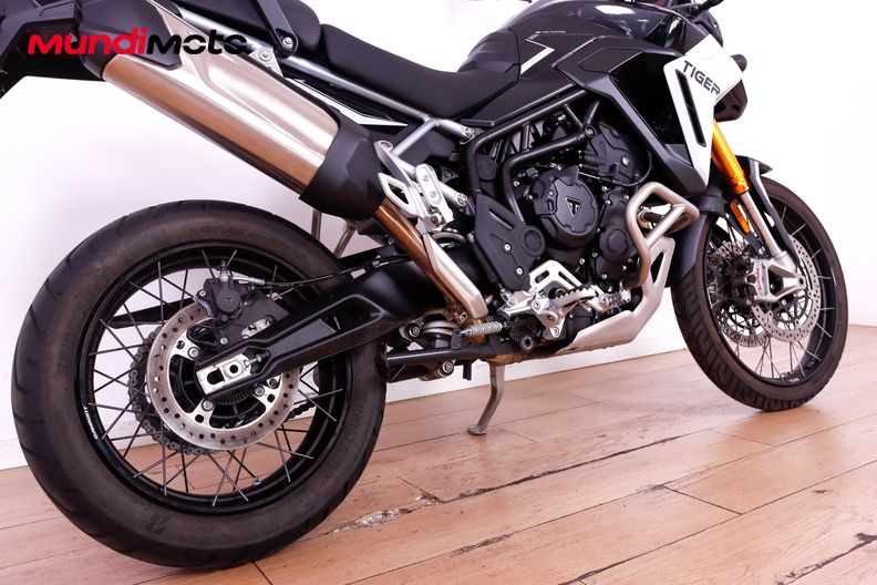 Motorbike image 3