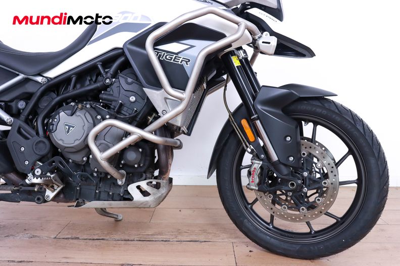 Motorbike image 12