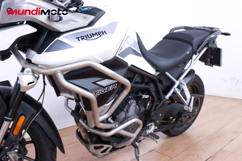 Motorbike image 8