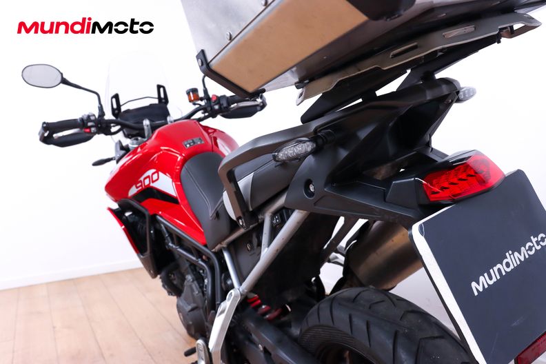 Motorbike image 9