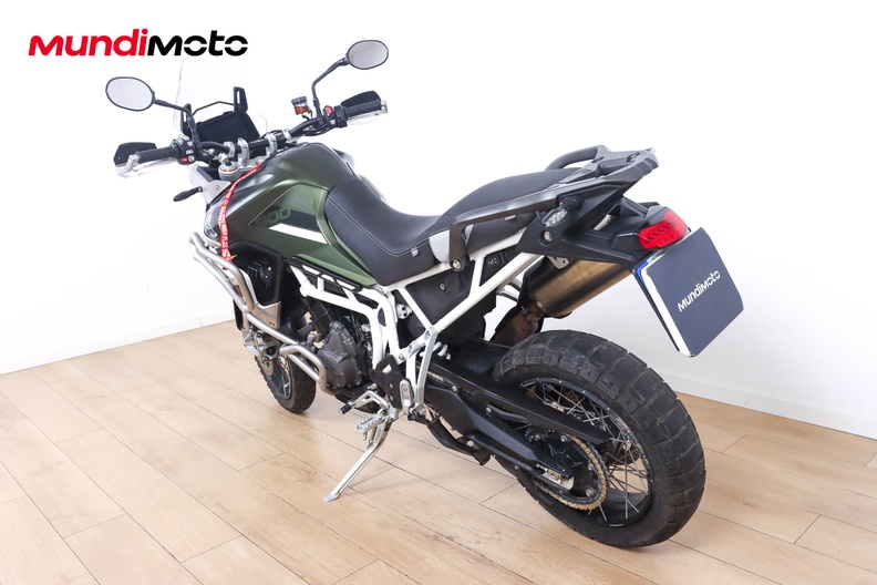 Motorbike image 6
