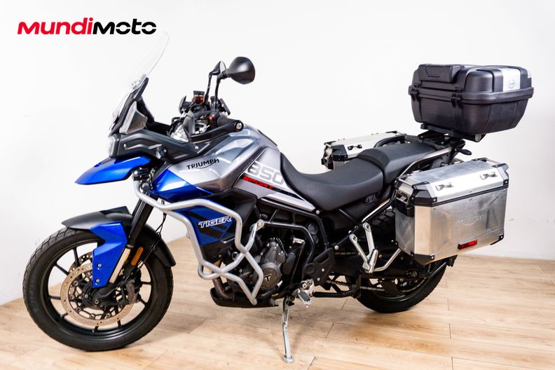 Motorbike image 6