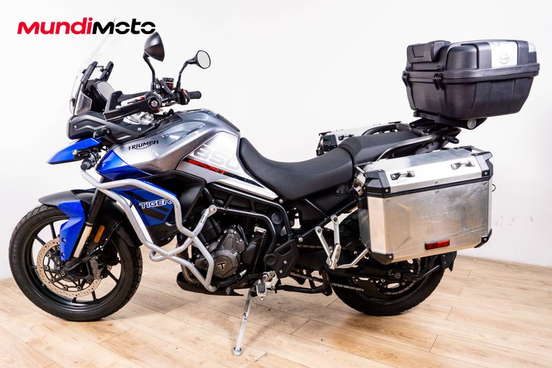 Motorbike image 5