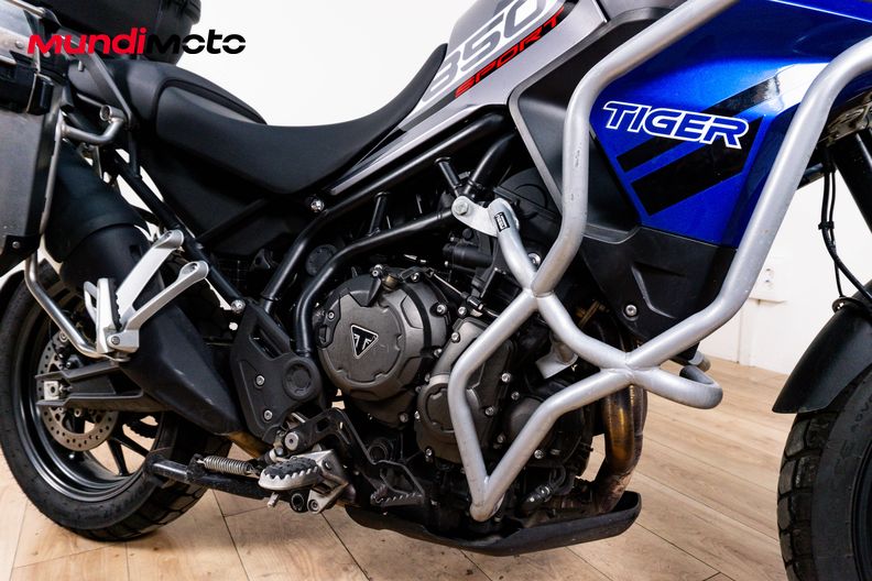 Motorbike image 4