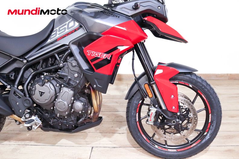 Motorbike image 13