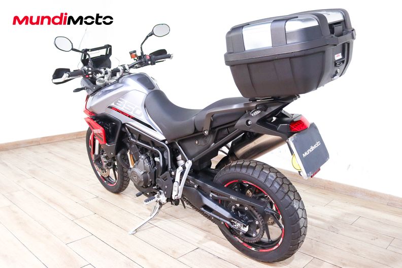 Motorbike image 6