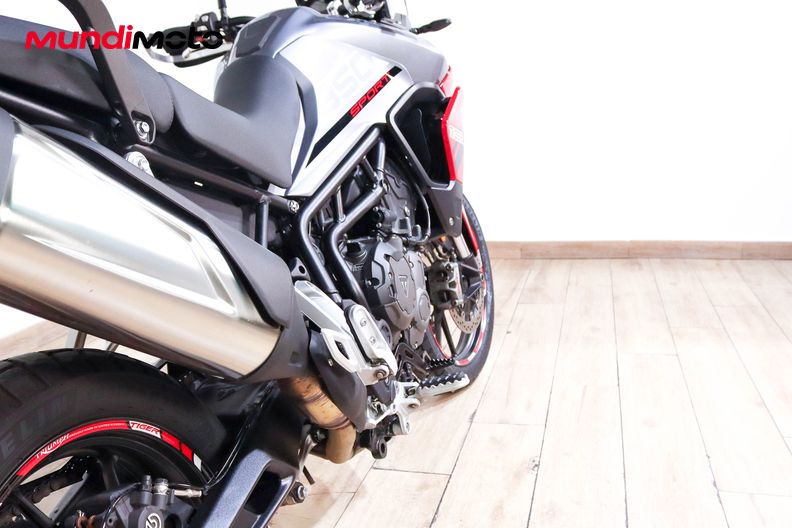 Motorbike image 3
