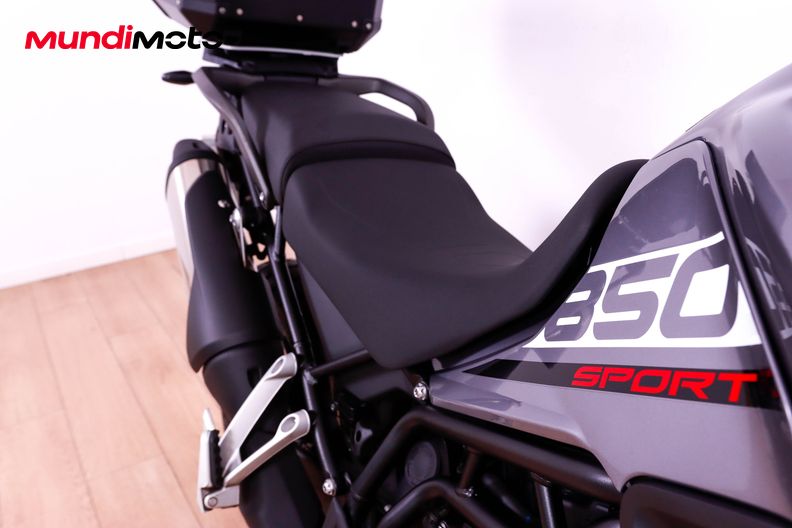 Motorbike image 12