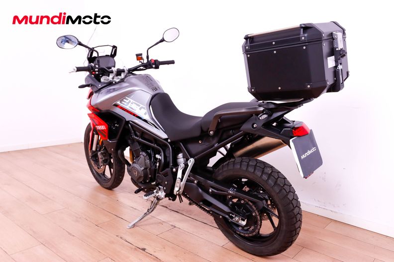 Motorbike image 6
