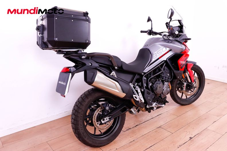 Motorbike image 2