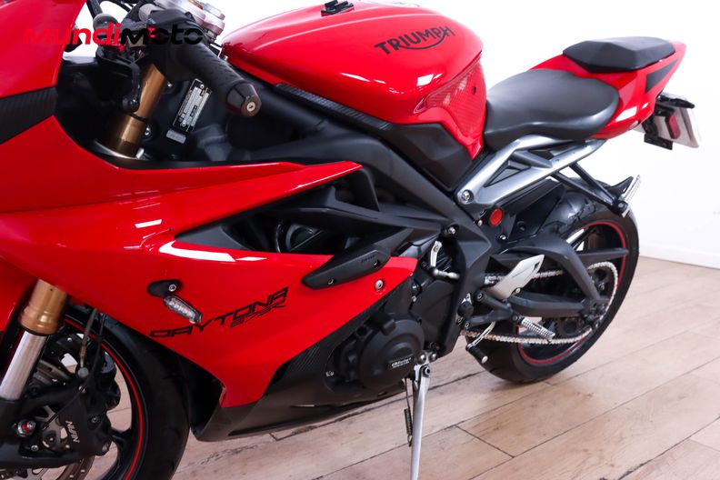 Motorbike image 8
