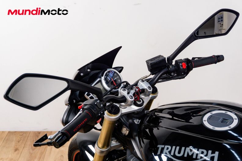 Motorbike image 10