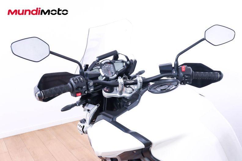 Motorbike image 10