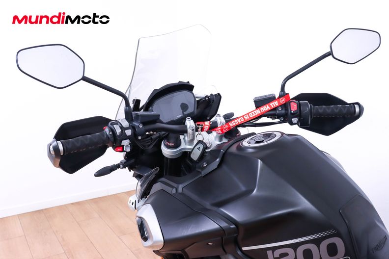 Motorbike image 10