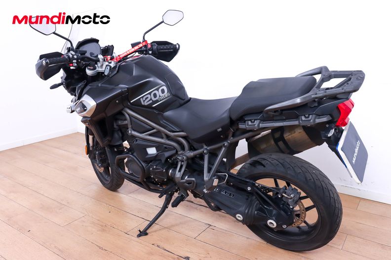 Motorbike image 6