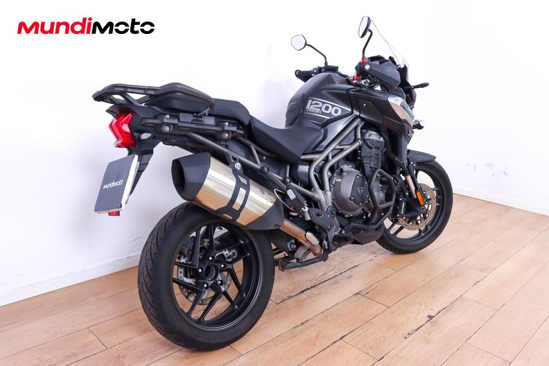 Motorbike image 2