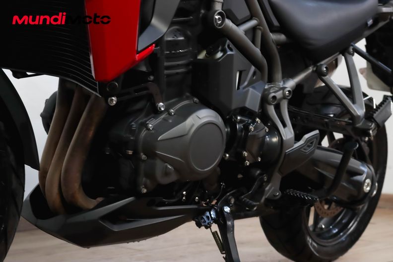 Motorbike image 8