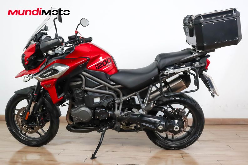 Motorbike image 5