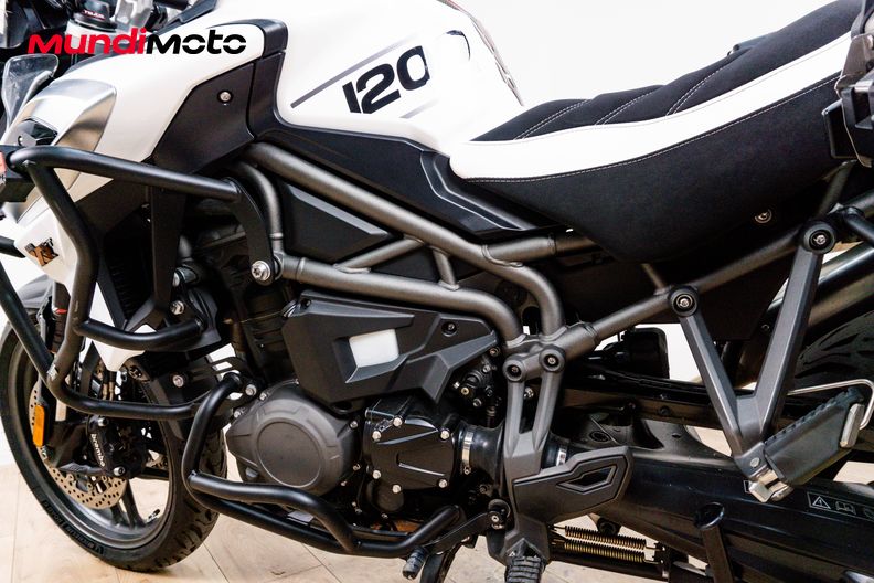 Motorbike image 8